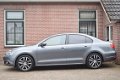 Volkswagen Jetta - 1.6 TDI 105pk Comfort Executive Line BlueMotion Ecc Pdc Trekhaak Navigatie - 1 - Thumbnail