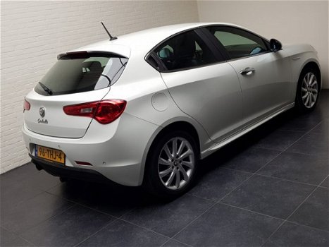 Alfa Romeo Giulietta - 1.4 T 170Pk 2e Eig Leer Navi Xenon Nap - 1