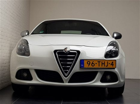 Alfa Romeo Giulietta - 1.4 T 170Pk 2e Eig Leer Navi Xenon Nap - 1