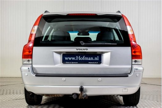 Volvo V70 - 2.4 D5 Summum Automaat - 1