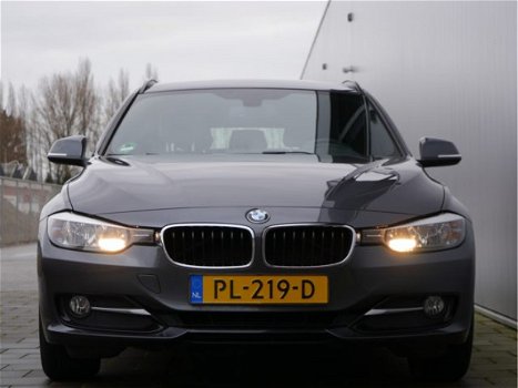 BMW 3-serie Touring - 316d 116pk High Executive xenon / leer / 16inch / navigatie - 1