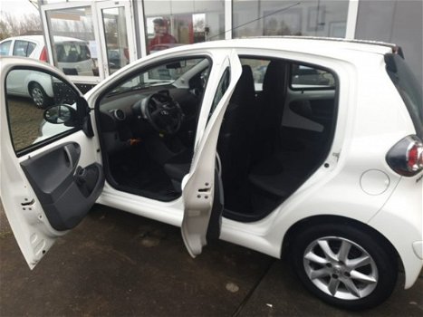 Toyota Aygo - 1.0-12V Comfort Nav - 1