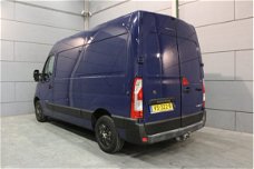 Renault Master - T35 2.3 dCi 126 pk L2H2 Airco/Cruise/270 Gr. Deuren