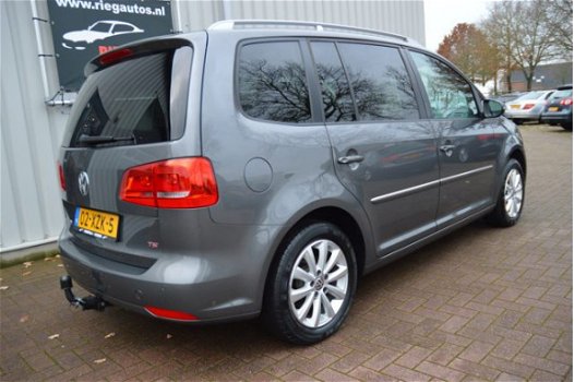 Volkswagen Touran - 1.4 TSI Highline Automaat 1e Eigenaar B.J 2012 - 1