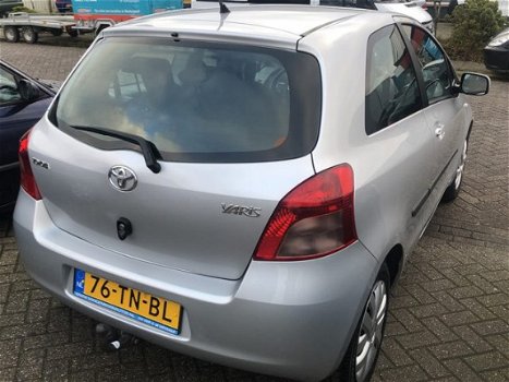 Toyota Yaris - 1.3 VVTi Sol Nieuwstaat Airco 3 mnd Garantie - 1