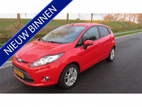 Ford Fiesta - 1.25 * 5 drs * Airco * Bluetooth * Nieuwe Lm velgen en banden - 1