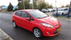 Ford Fiesta - 1.25 * 5 drs * Airco * Bluetooth * Nieuwe Lm velgen en banden - 1 - Thumbnail