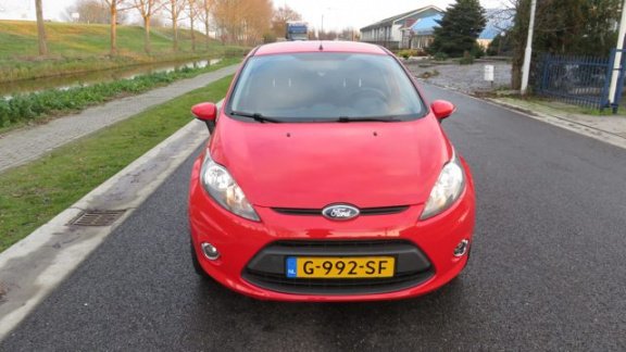 Ford Fiesta - 1.25 * 5 drs * Airco * Bluetooth * Nieuwe Lm velgen en banden - 1