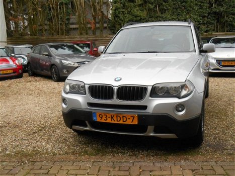 BMW X3 - 2.0i Business Line - 1