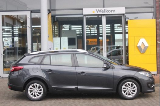 Renault Mégane Estate - 1.5 dCi 110pk Limited | Navi | Cruise | Pdc | Keyless entry | - 1