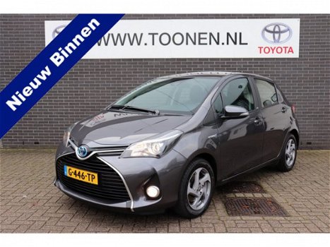 Toyota Yaris - 1.5 Hybrid Trend Navigatie-Lichtmetalen velgen - 1