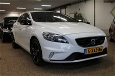 Volvo V40 - D4 BUSINESS R-DESIGN