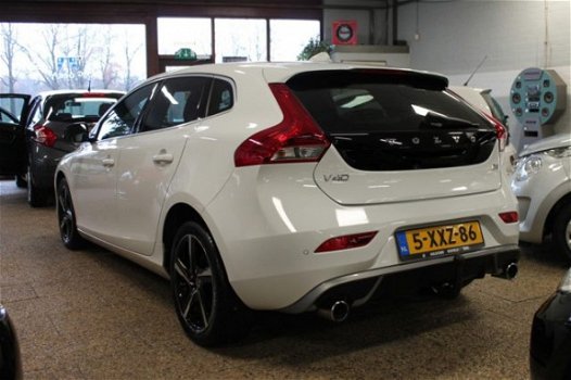 Volvo V40 - D4 BUSINESS R-DESIGN - 1