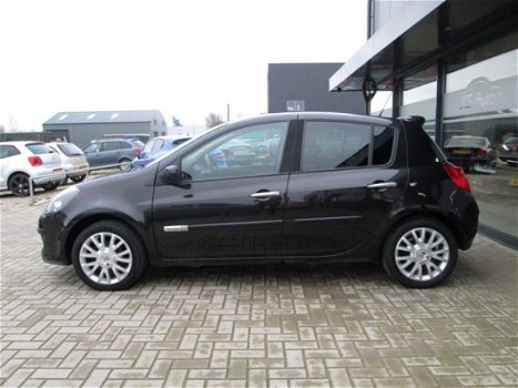 Renault Clio - 1.6 16v Rip Curl Airco Cruise Trekhaak 2007 - 1