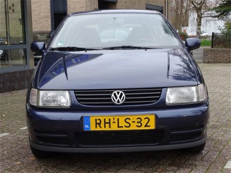 Volkswagen Polo - 1.4 Stuurbekrachtiging 5-Deurs APK 12-2020 - 1