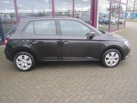 Skoda Fabia - 1.2 TSI Active Automaat - 1