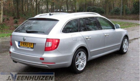 Skoda Superb Combi - 1.6 TDI Greenline Active Bj '14 Keurige auto Uniek - 1