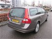 Volvo V70 - 2.5T Momentum Leer+DVD+Navigatie - 1 - Thumbnail