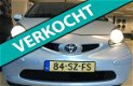 Toyota Aygo - 1.0-12V + AUX, Elec.Pakket, 5DR'S, Lage km, APK JUL-2020 - 1 - Thumbnail