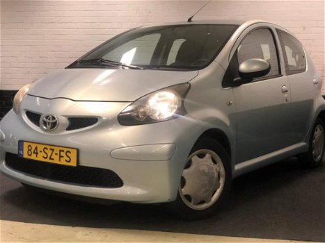 Toyota Aygo - 1.0-12V + AUX, Elec.Pakket, 5DR'S, Lage km, APK JUL-2020 - 1