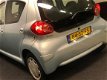 Toyota Aygo - 1.0-12V + AUX, Elec.Pakket, 5DR'S, Lage km, APK JUL-2020 - 1 - Thumbnail