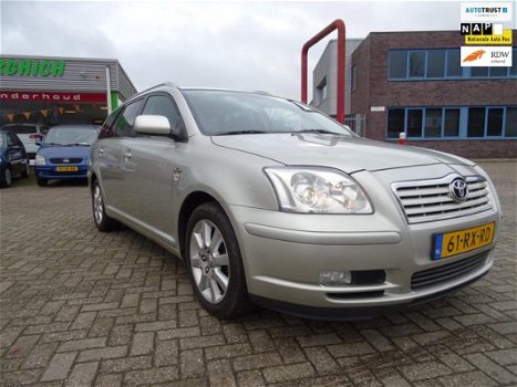 Toyota Avensis Wagon - 2.2 D-4D Linea Luna 6 bak - 1