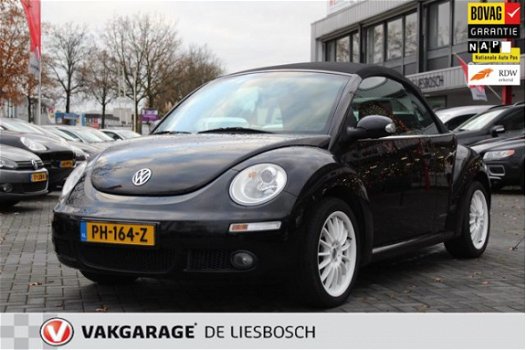 Volkswagen New Beetle Cabriolet - 1.6 Highline airco, stoelverw, onderhoud aanwezig - 1