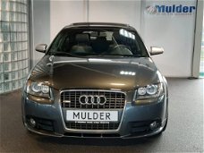 Audi A3 Sportback - 2.0 TDI 170pk Attraction S-Line AUTOMAAT | Pano | Navi | PDC |