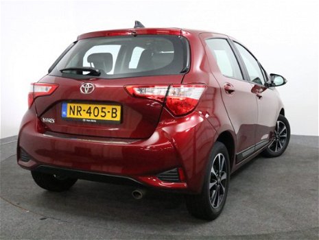 Toyota Yaris - 1.5 VVT-i Aspiration, NAVI, Cruise, Parkeercamera, Lichtmetalen velgen - 1