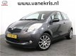 Toyota Yaris - 1.3 VVTi Sol S-Line, Airco, Leder, Lichtmetalen velgen, Spoiler, Trekhaak - 1 - Thumbnail