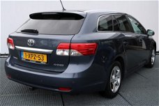 Toyota Avensis Wagon - 1.8 VVTi Business Automaat - Navigatie - Trekhaak