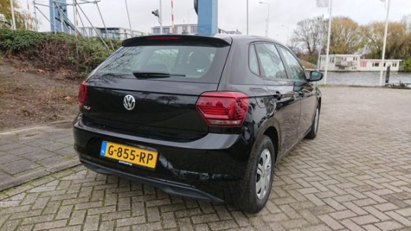 Volkswagen Polo - 1.0 MPI Edition - 1