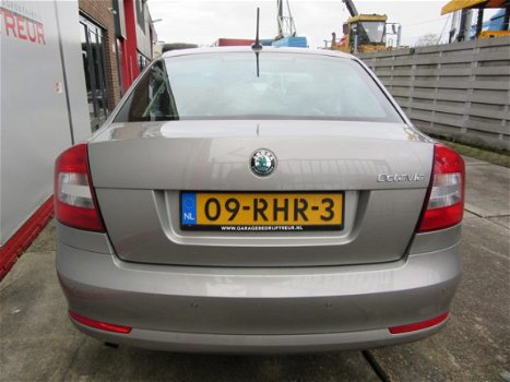 Skoda Octavia - 1.2 TSI Elegance DEALER AUTO OCTAVIA 1.2 TSI ELEGANCE BJ2011 NIEUWSTAAT - 1