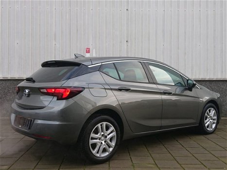 Opel Astra - 1.0T 105PK Online Edition | Navigatie | Climate Control | Sensoren Voor + Achter | Geti - 1
