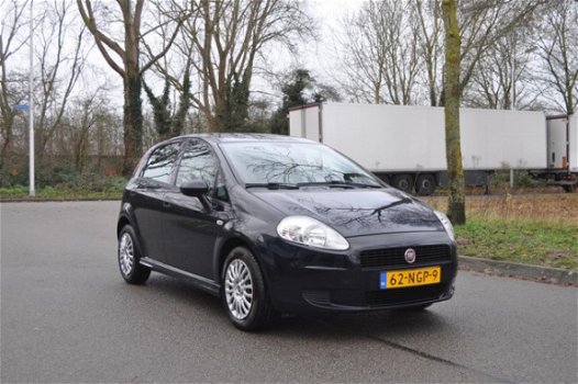 Fiat Grande Punto - 1.3 M-Jet Actual 5-DEURS/AIRCO NETTE STAAT - 1