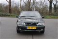 Volvo V70 - 2.5 T Exclusive LEDER/1 JAAR APK VELE OPTIES - 1 - Thumbnail