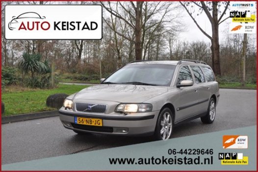 Volvo V70 - 2.4 Comfort Line LEDER/STOELVERWARMING YOUNGTIMER - 1