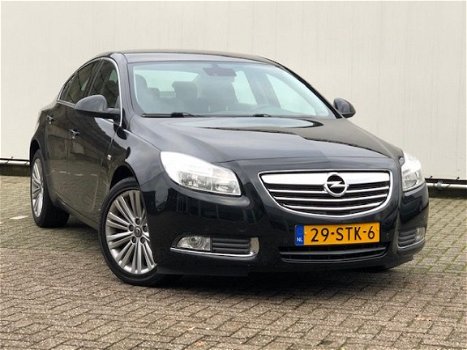 Opel Insignia - 1.4 Turbo (140pk) Business Edition met 18 inch, Navigatie, Climate Controle - 1