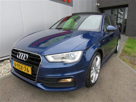 Audi A3 Sportback - 1.4 TFSI CoD Ambition Pro Line S 140PK Xenon Schuifdak Navi Clima PDC Bluetooth - 1