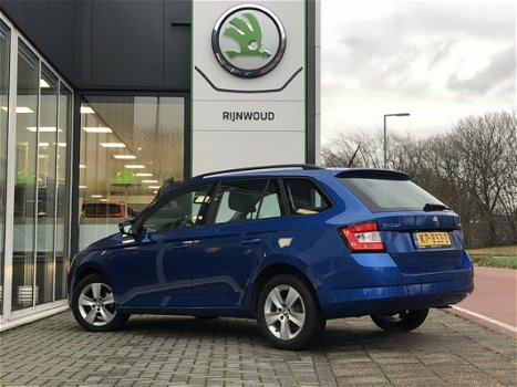 Skoda Fabia Combi - 1.2 TSI Ambition Business Navigatiesysteem Lichtmetalen velgen Cruise Control - 1