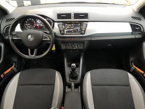 Skoda Fabia Combi - 1.2 TSI Ambition Business Navigatiesysteem Lichtmetalen velgen Cruise Control - 1