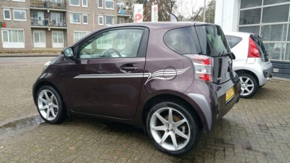 Toyota iQ - 1.0VVTi Comfort LEER/AIRCO - 1