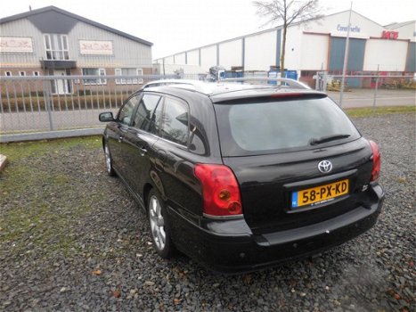 Toyota Avensis Wagon - 2.4 VVTi Executive - 1