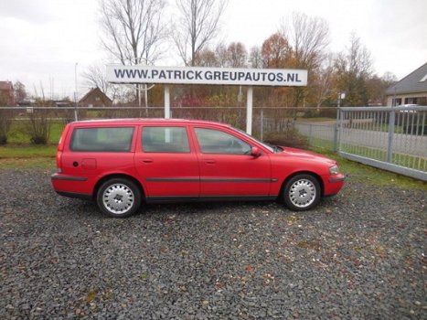 Volvo V70 - 2.4 - 1