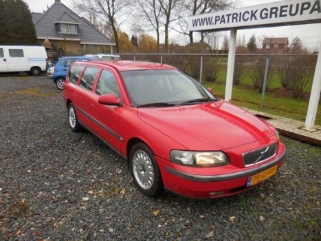 Volvo V70 - 2.4 - 1