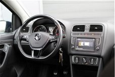 Volkswagen Polo - 1.2 TSI Highline 90PK | Schuifdak | Multi-infodispl plus | PDC | LM-velgen |