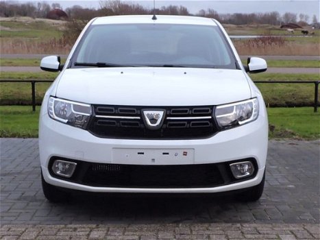 Dacia Sandero - TCe 90pk Lauréate | GRATIS ACCESSOIRES T.W.V. € 500, - & € 250, - VOORRAADVOORDEEL | - 1