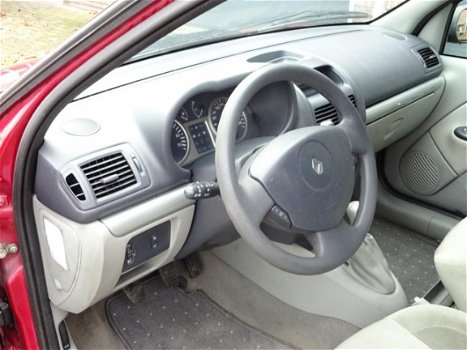 Renault Clio - 1.4-16V Privilège - 1