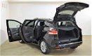 Renault Clio Estate - 0.9 TCe Limited | RIJKLAARPRIJS INCLUSIEF AFLEVERPAKKET T.W.V. € 695, - | - 1 - Thumbnail