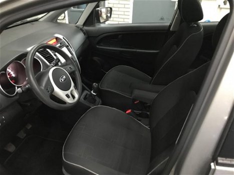 Kia Venga - 1.4 CVVT World CupEd - 1